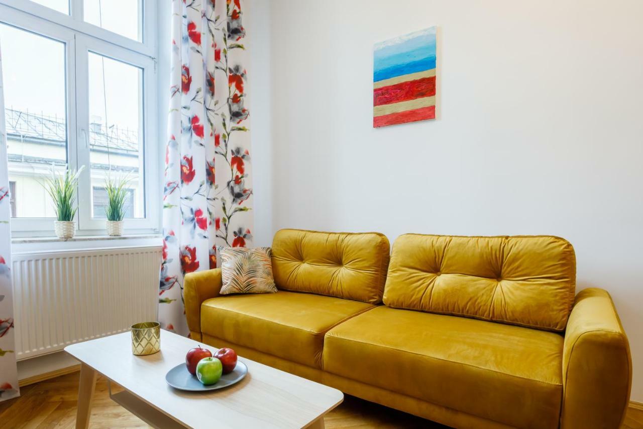 Ok Apartments Old Town Красков Екстериор снимка